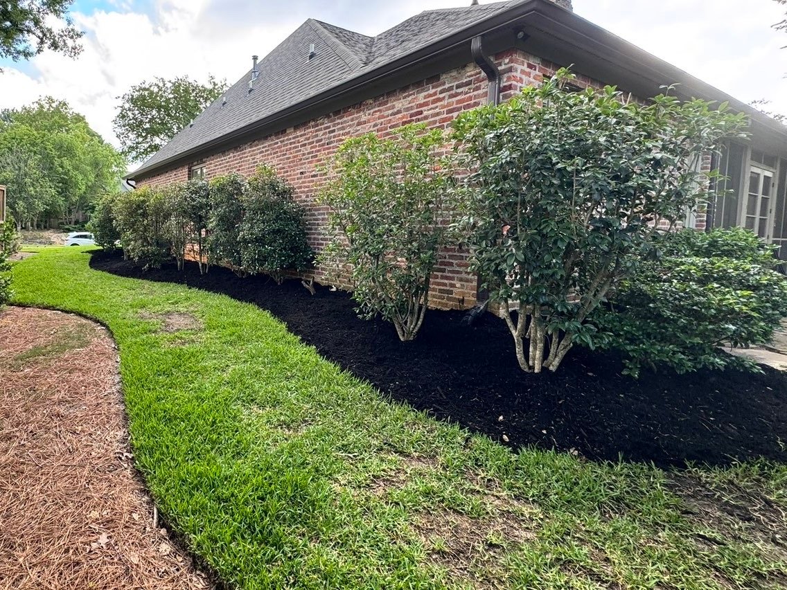 Fresh mulch installation